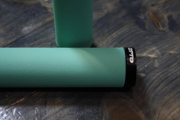 Грипсы ZTTO Foam Lock-On Turquoise