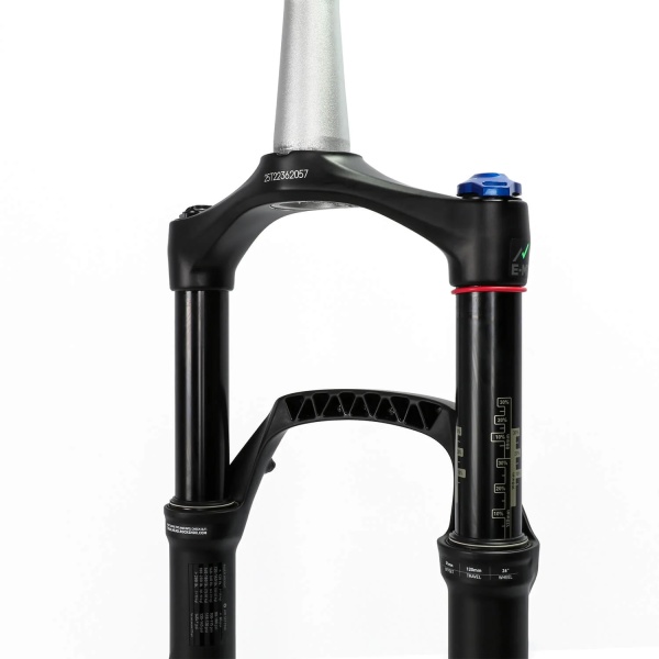 Амортизационная вилка RockShox Bluto RL 26" 120MM BLACK 150*15mm