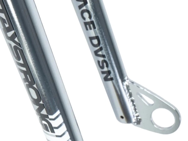 Вилка BMX Stay Strong Race DVSN 24" 20mm Race Fork, Chrome