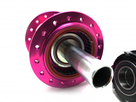 Втулка задняя Energy RH603, 32H, 135x9QR/142х12, розовая