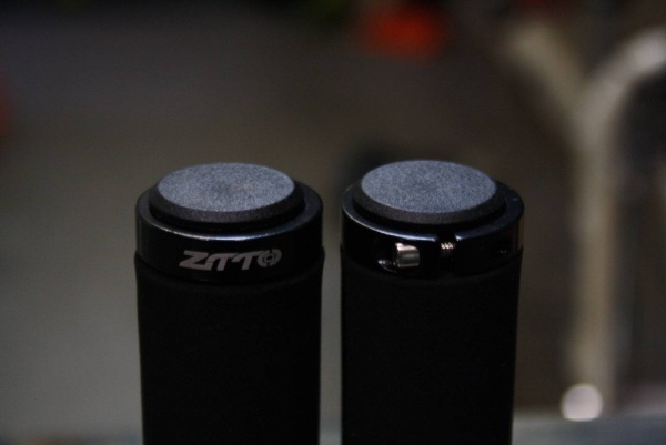 Грипсы ZTTO Foam Lock-On Black